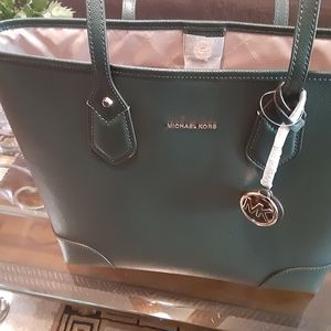 Large Michael Kors Tote